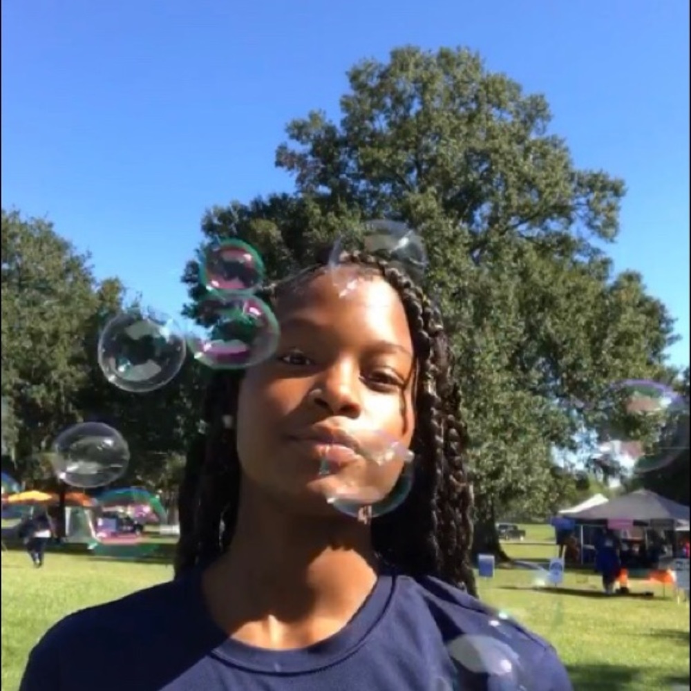 Meet your Posher, Abriana